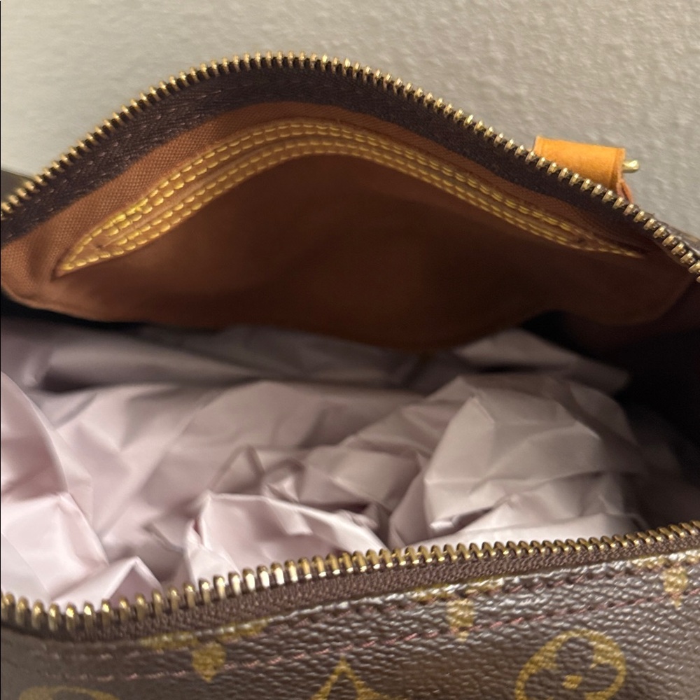 Louis Vuitton Classic Brown Satchel - Picture 5 of 8